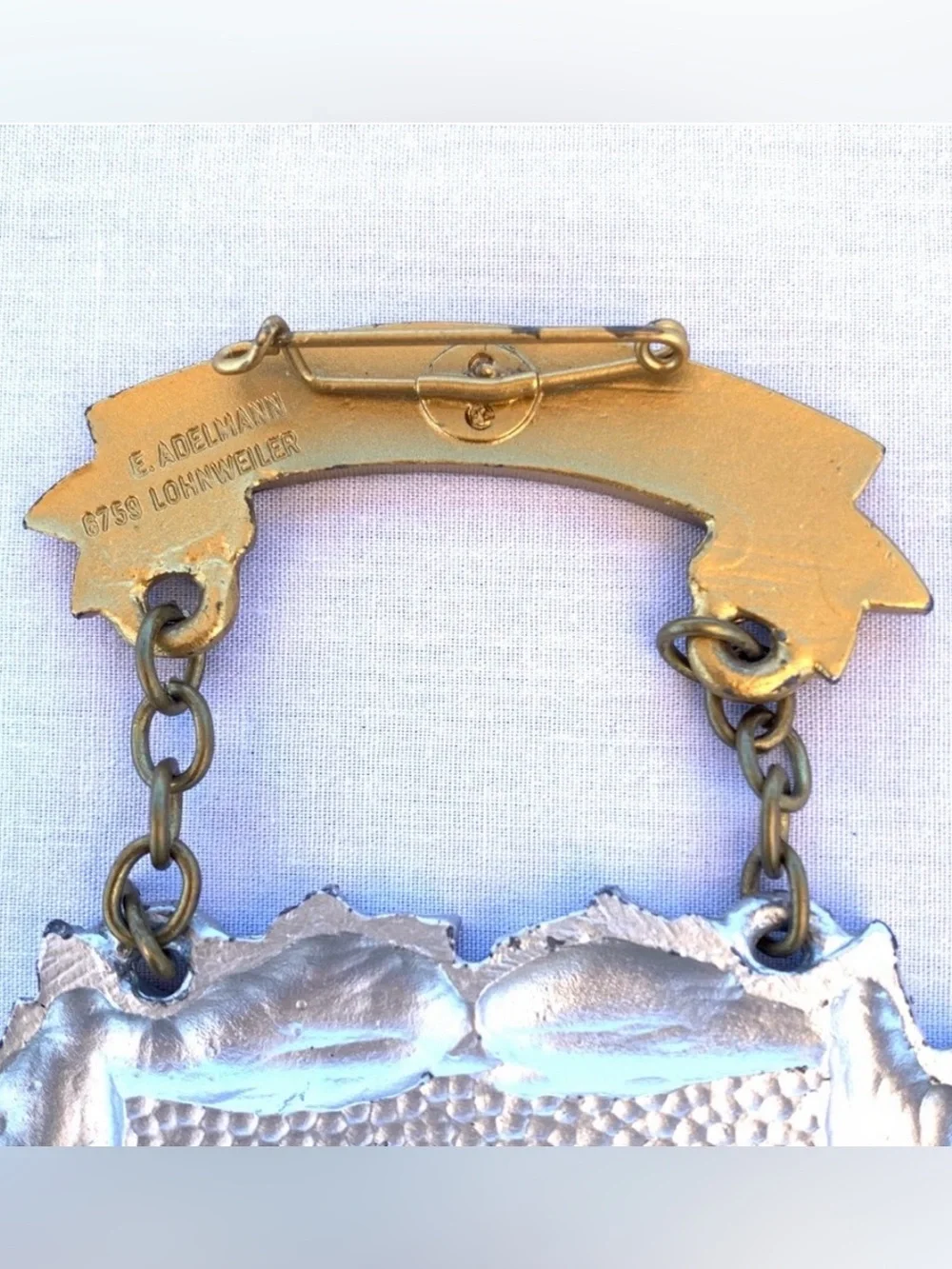 German Hiking Days Medal 1985 Neidenfels Wanderung Brooch